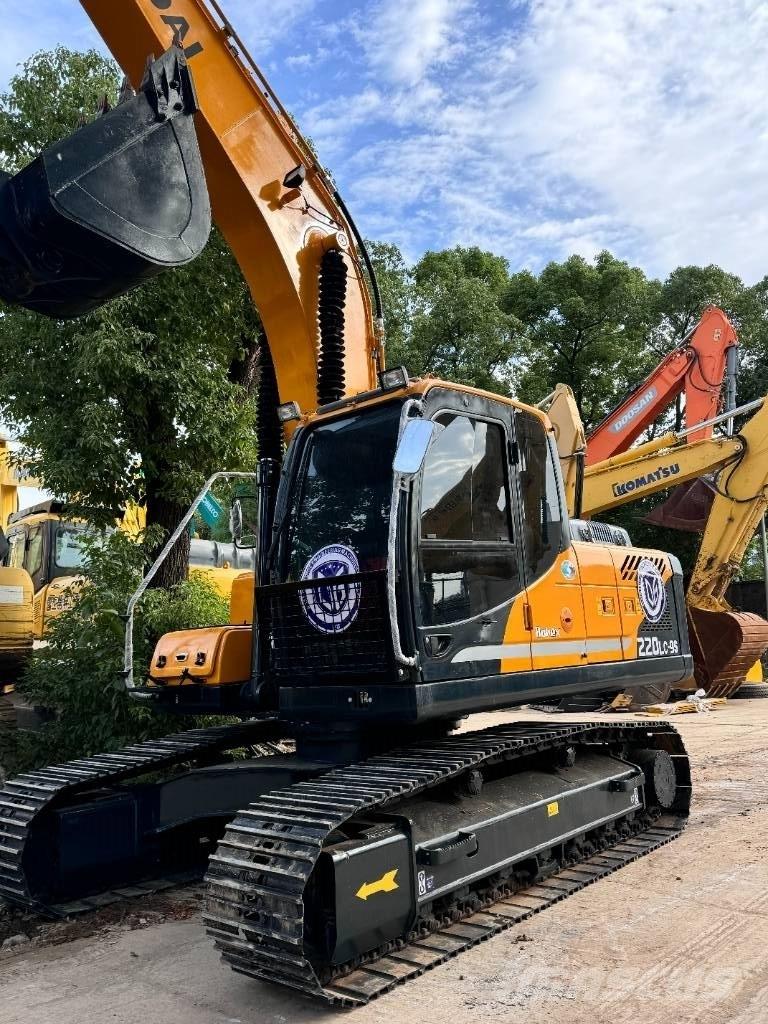 Hyundai 220LC-9S Midi bagri 7t – 12t