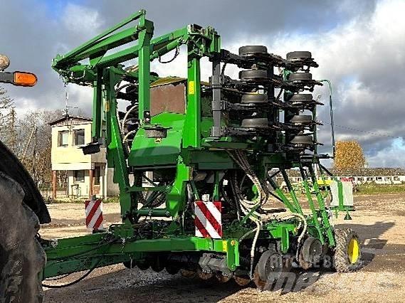 John Deere 750 A Sejalnice