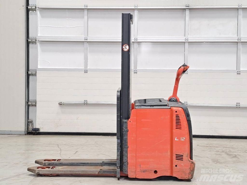 Linde L12L Ročni električni viličar