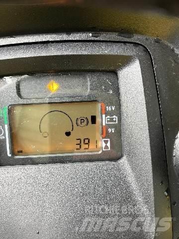 John Deere X590 Vrtni traktor kosilnice