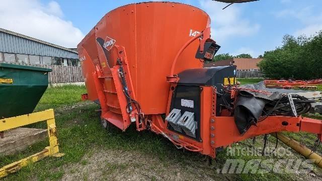 Kuhn Profile 1470 Hranilnice živine