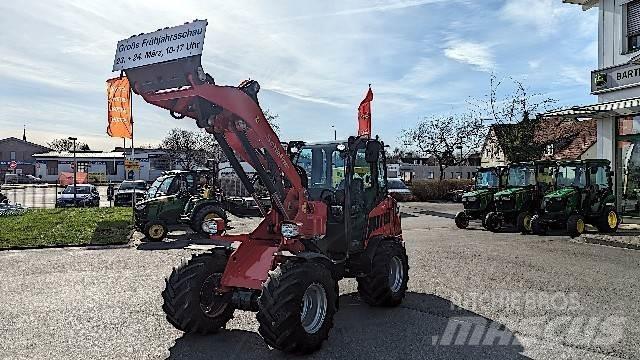 Schäffer 4670Z-2 Kmetijski teleskopski nakladalci
