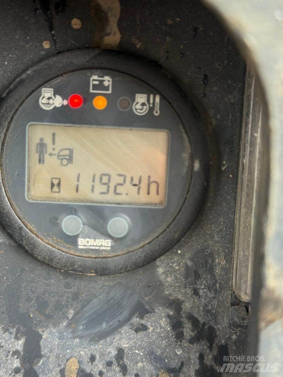 Bomag  Kompaktorji tal
