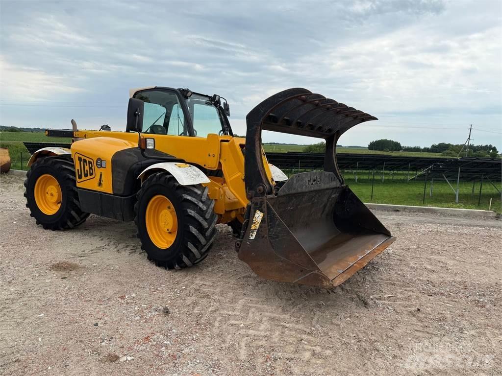 JCB  Teleskopski viličarji