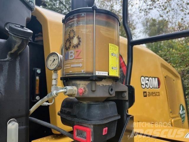 CAT 950M Kolesni nakladalci