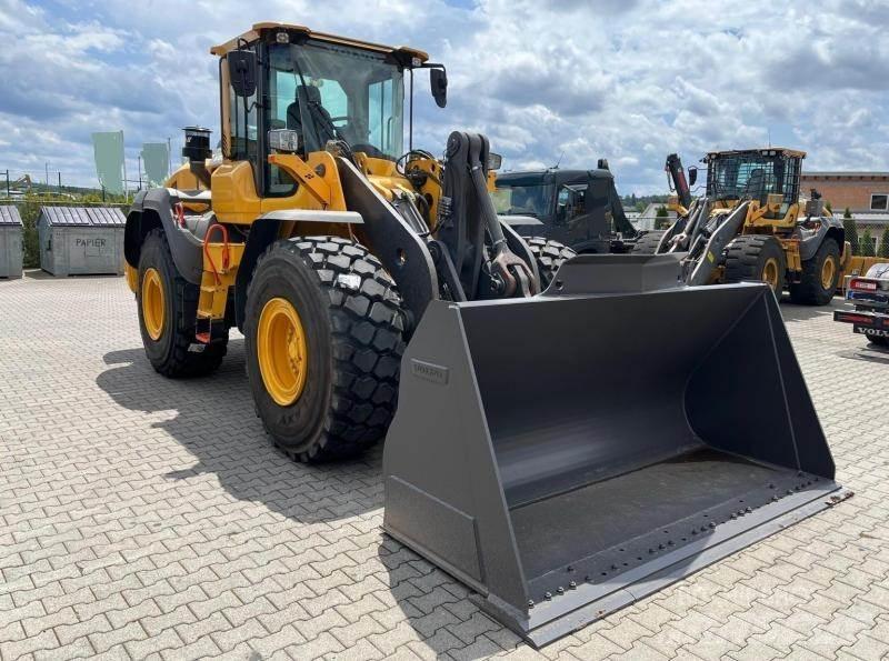 Volvo L110H Kolesni nakladalci