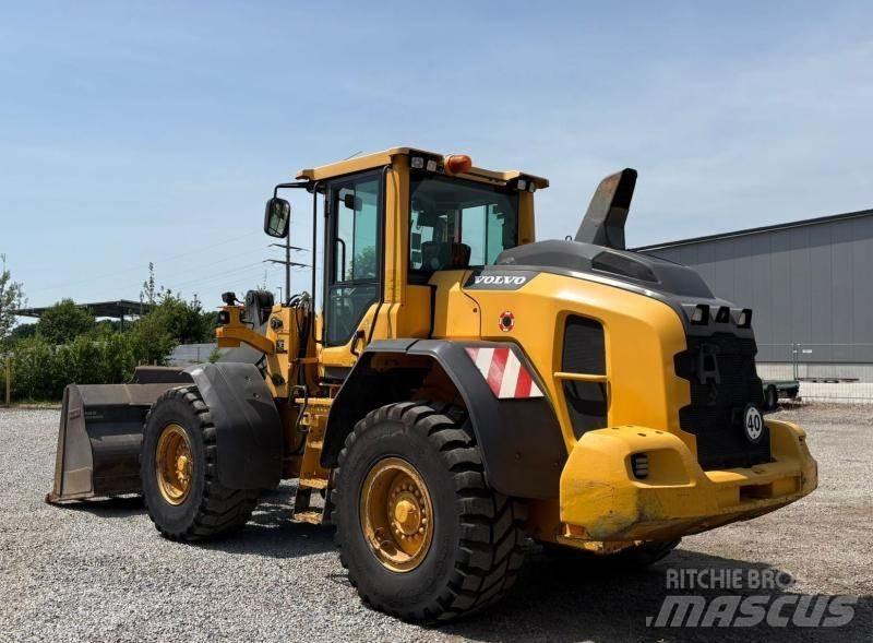 Volvo L90H Kolesni nakladalci