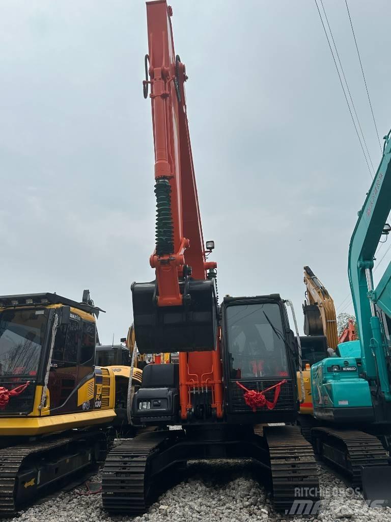 Hitachi ZX 120 Bagri goseničarji
