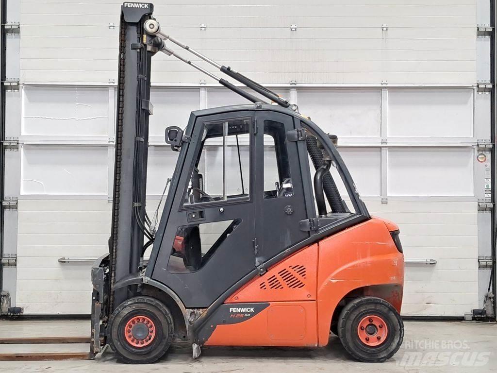 Linde H25D-02 Dizelski viličarji