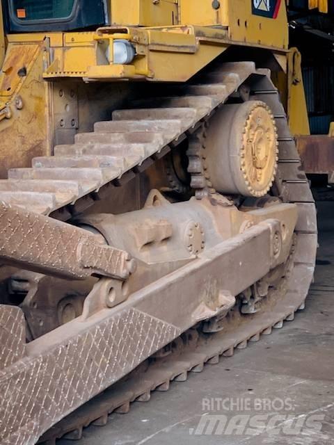 CAT D 9 T Buldožerji goseničarji