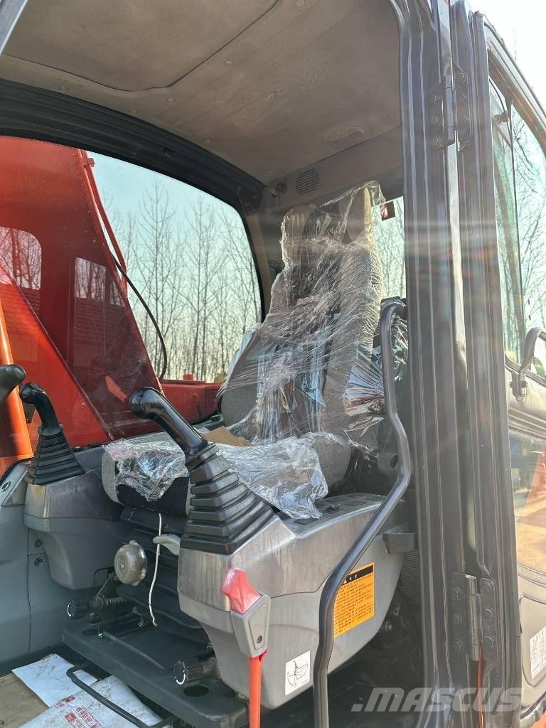 Doosan DX140 Bagri goseničarji