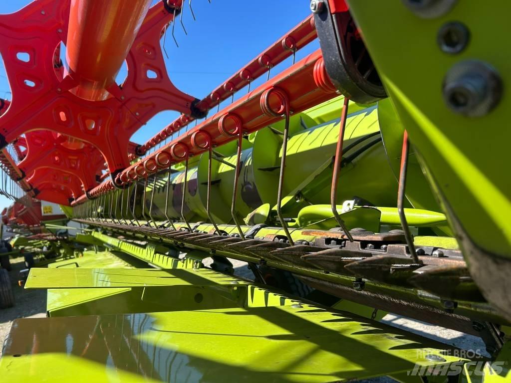 CLAAS Tucano 440 Kombajni
