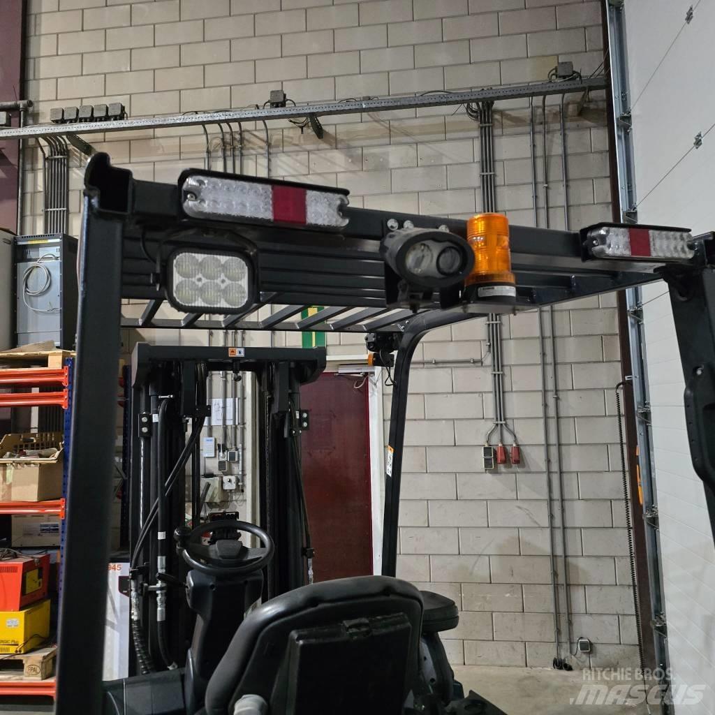 Doosan B 35 X-7 Električni viličarji