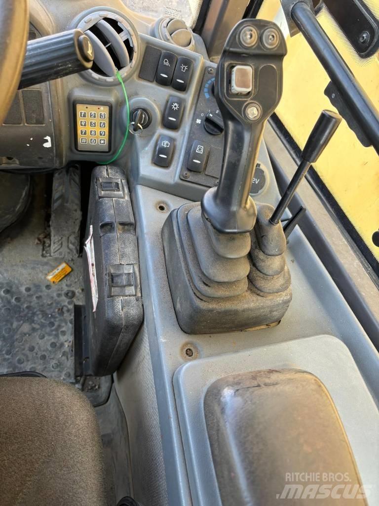 Volvo L 25 F Kolesni nakladalci