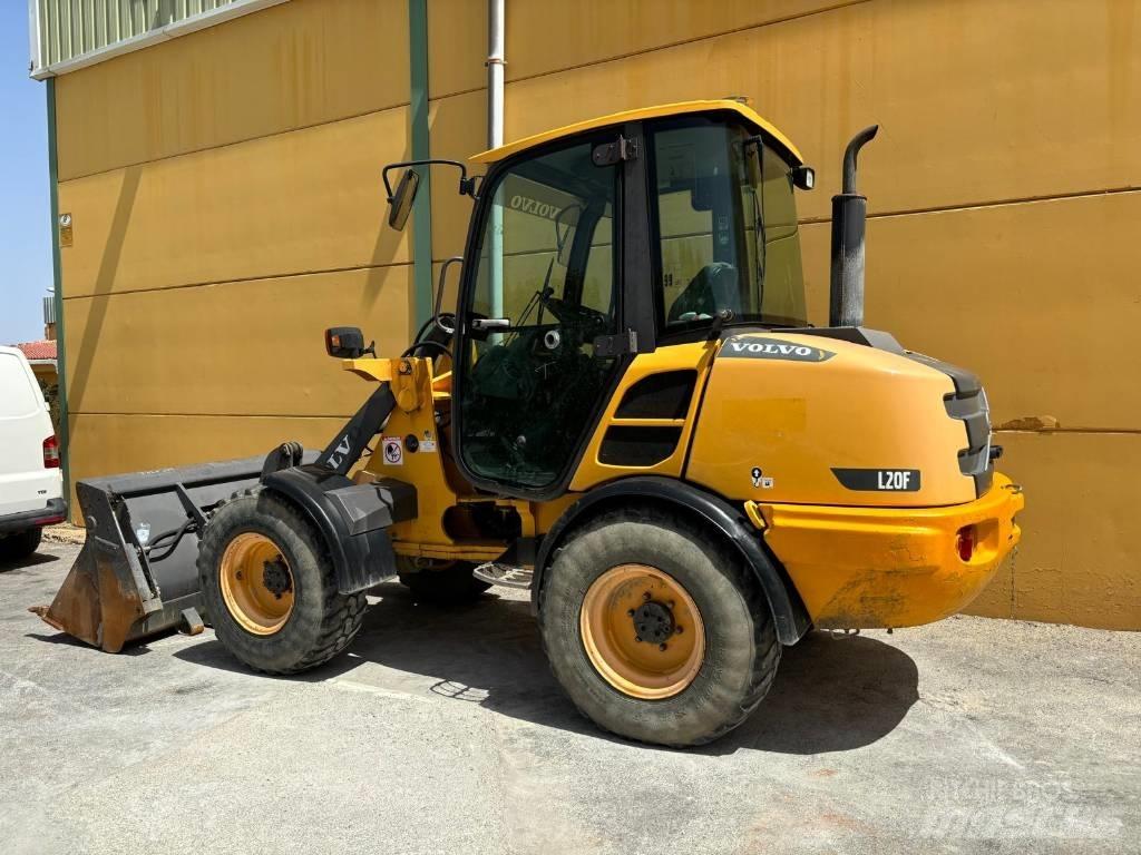 Volvo L 25 F Kolesni nakladalci
