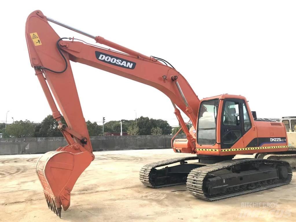 Doosan DH 225 LC-9 Bagri goseničarji
