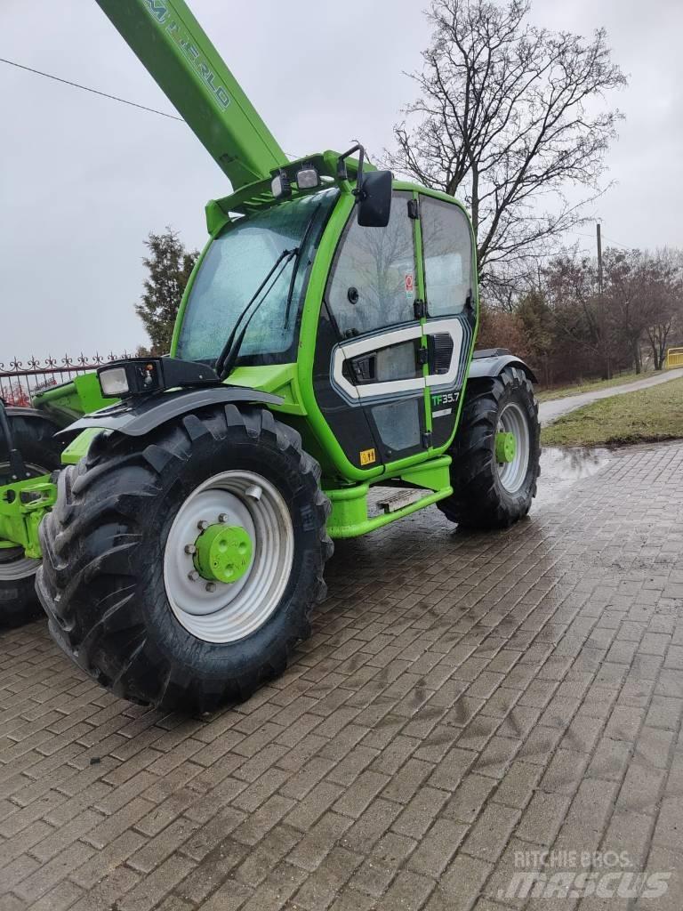 Merlo TF 35.7 Kmetijski teleskopski nakladalci