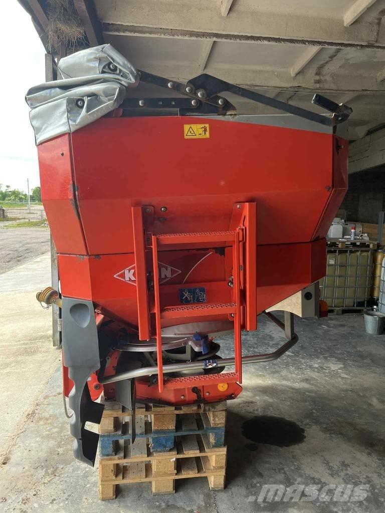 Kuhn 40.1W Trosilniki mineralnega gnojila