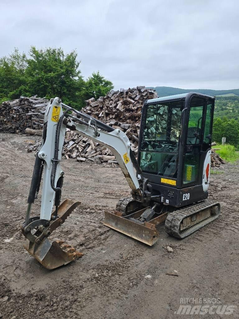 Bobcat E 20 Mini bagri <7t