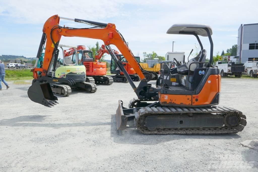 Hitachi ZX40U-3 Mini bagri <7t