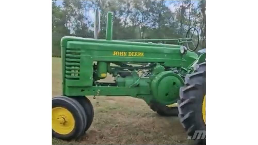 John Deere A Traktorji