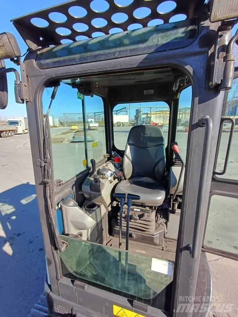 Bobcat E26 Mini bagri <7t