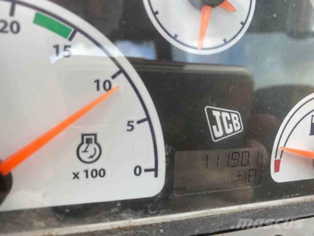 JCB 526-56 Kmetijski teleskopski nakladalci