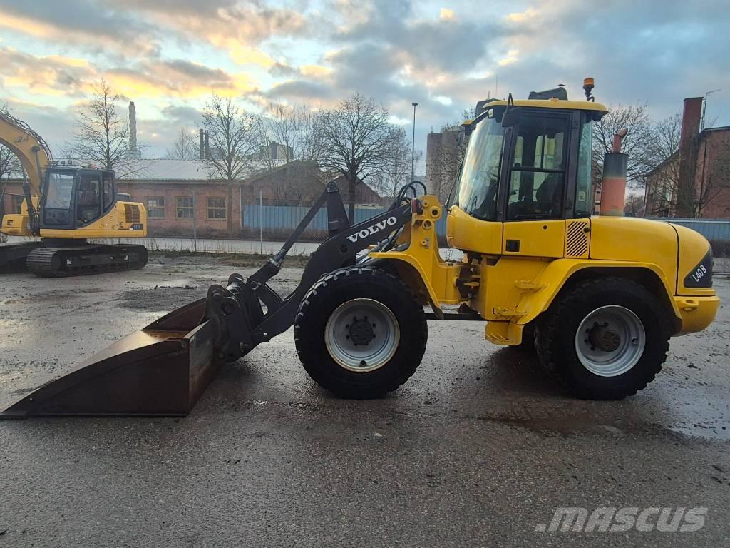 Volvo L 40 B Kolesni nakladalci