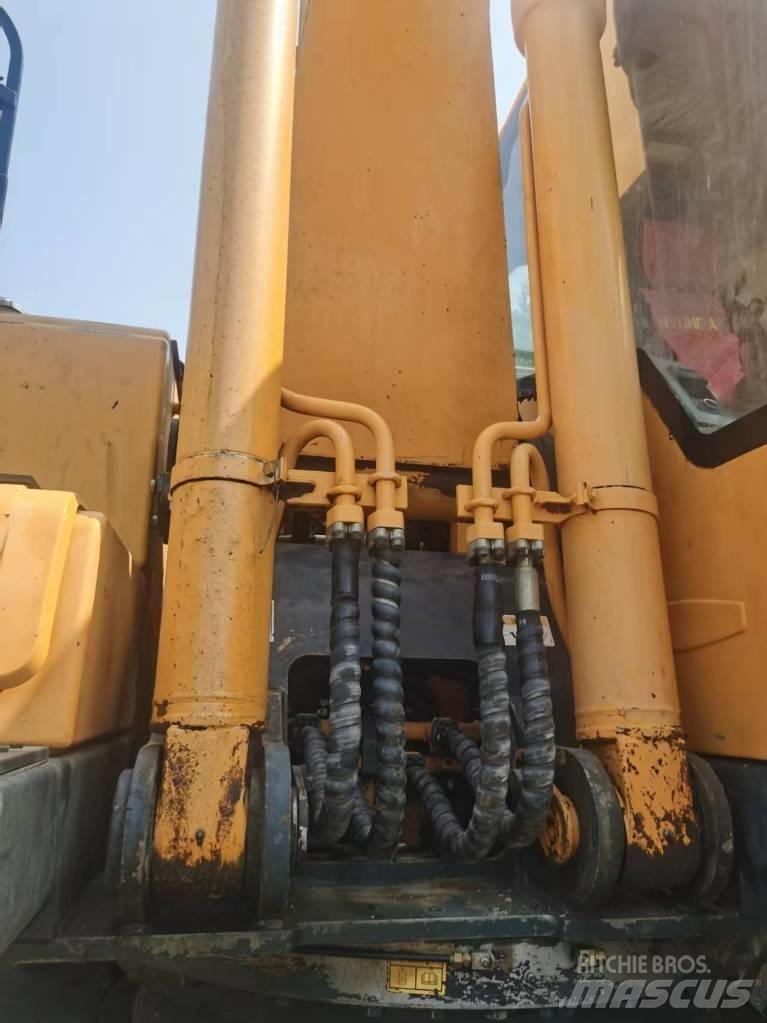 Hyundai R210W-9 Bagri na kolesih