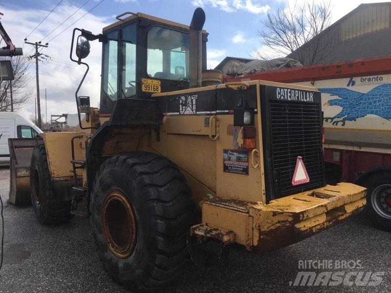 CAT 960 F Kolesni nakladalci