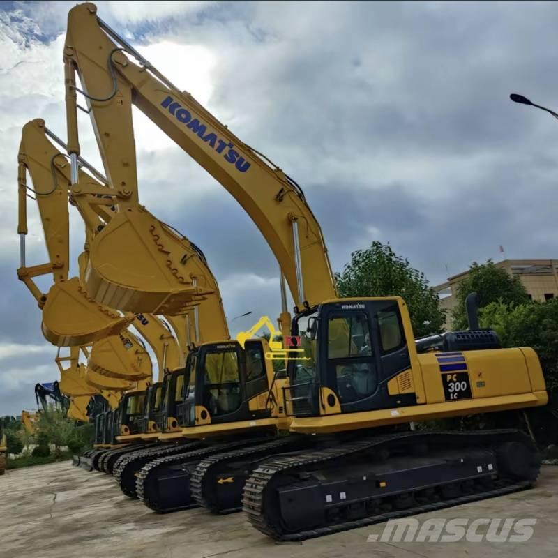 Komatsu PC 300-8 Bagri goseničarji