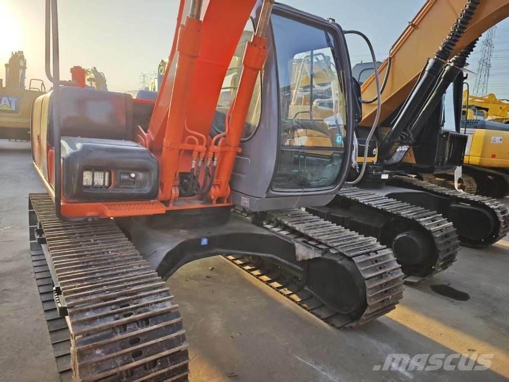 Hitachi ZX 120 Bagri goseničarji