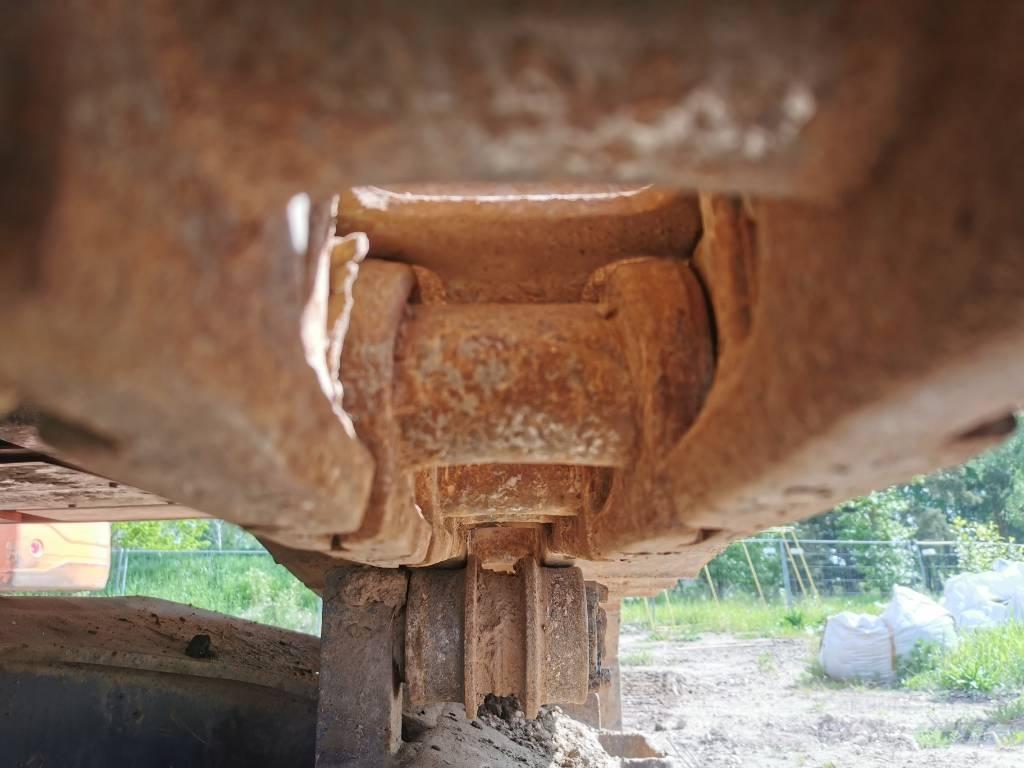 Doosan DX 225 LC Bagri goseničarji
