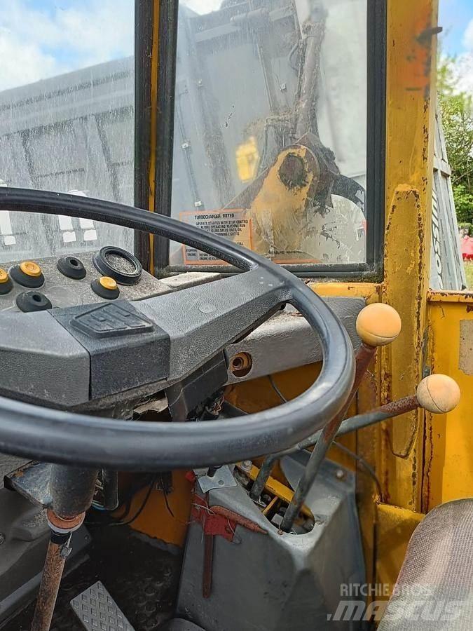 JCB 415P Kolesni nakladalci