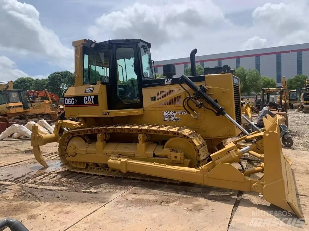 CAT D 6 G Buldožerji goseničarji