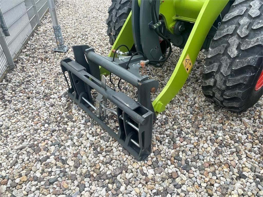 CLAAS Torion 535 Kolesni nakladalci