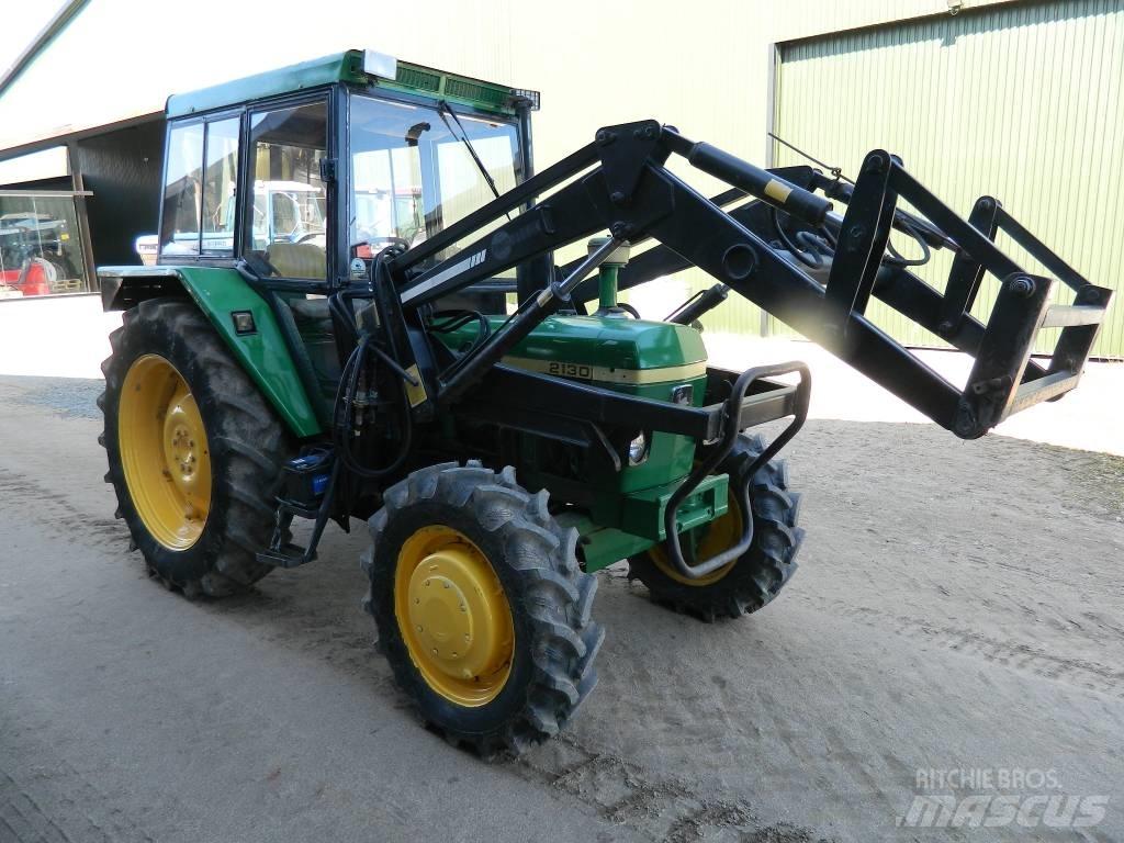 John Deere 2130 Traktorji