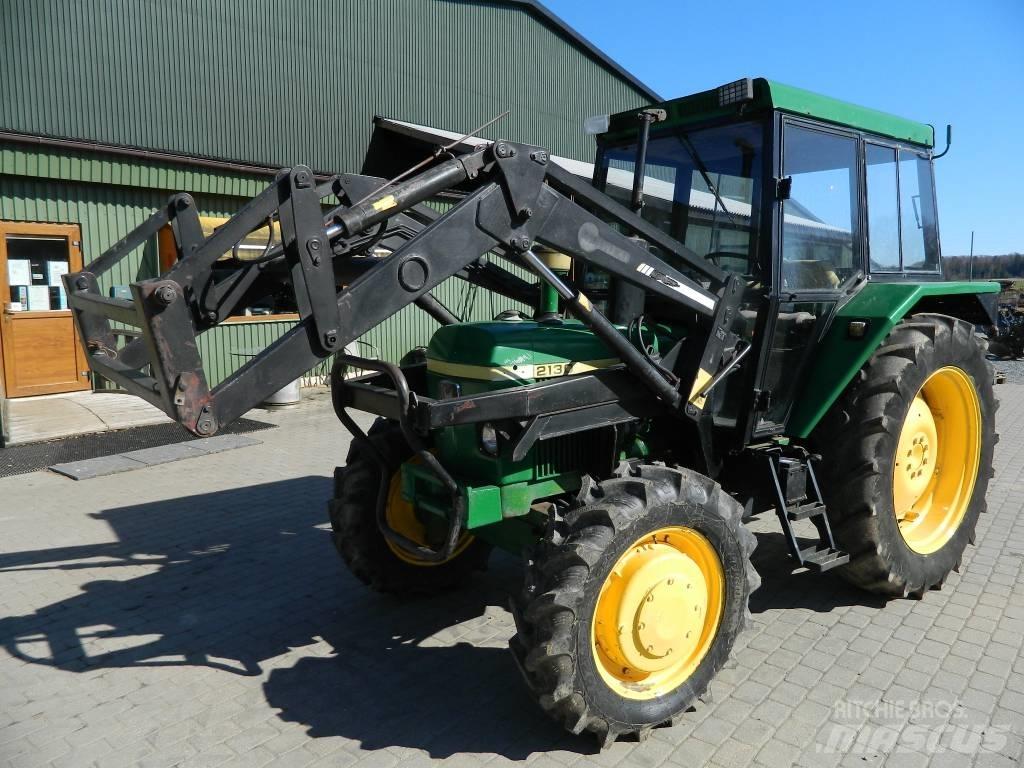 John Deere 2130 Traktorji