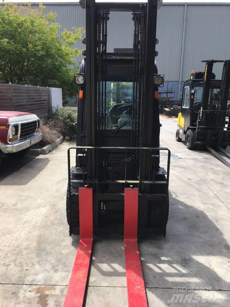Hyster H3.0TX Plinski viličarji