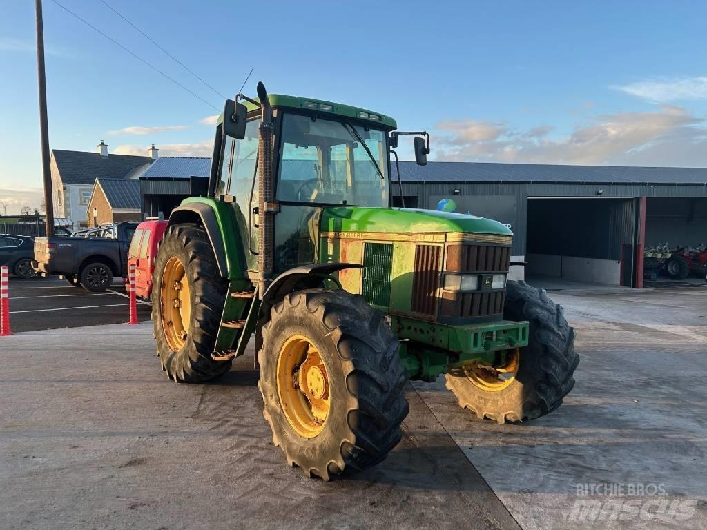 John Deere 6800 Traktorji