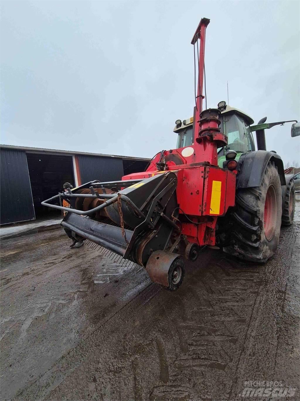 Lely STORM 130R Kombajni za krmo