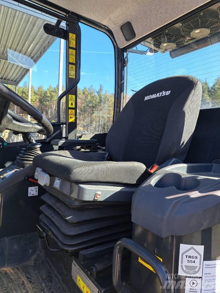 Komatsu WA 80 M Kolesni nakladalci