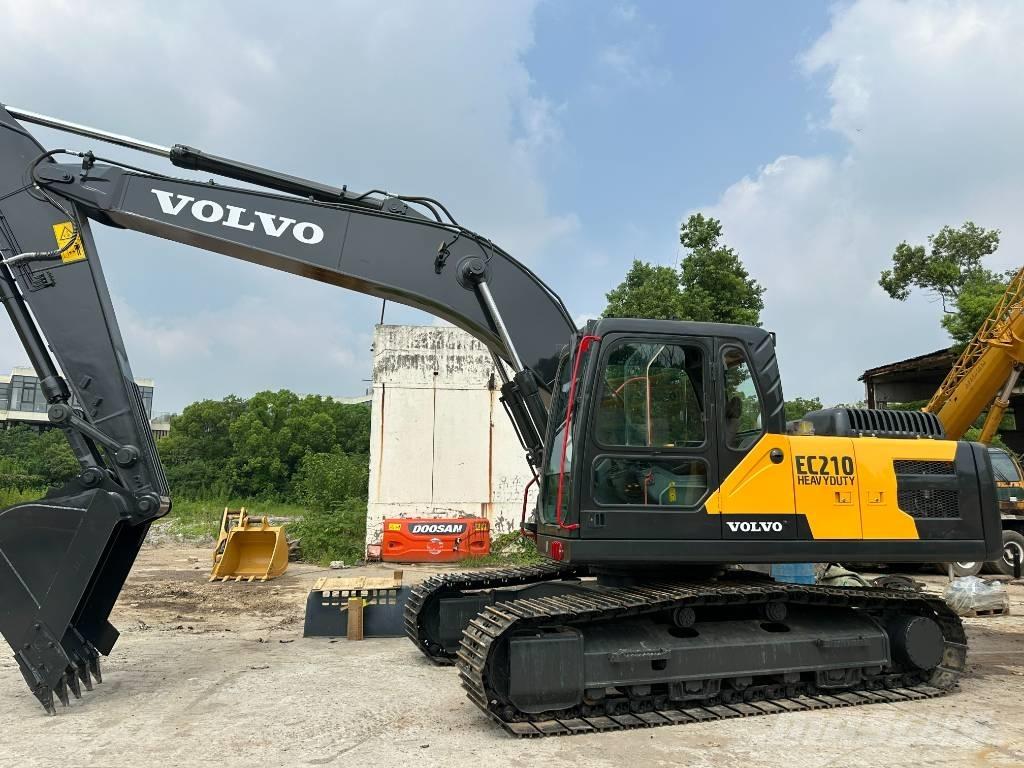Volvo EC 210 Midi bagri 7t – 12t