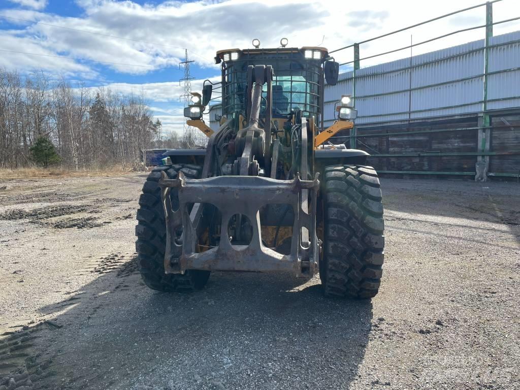 Volvo L 120 H Kolesni nakladalci