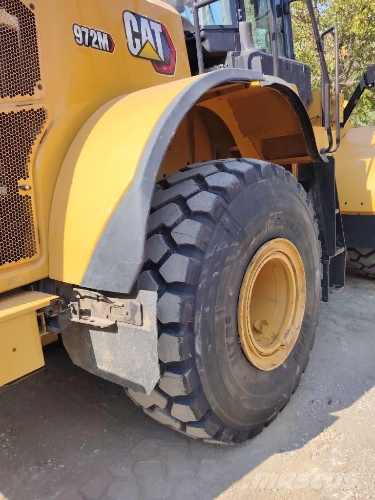 CAT 972 M NEW TYRES Kolesni nakladalci