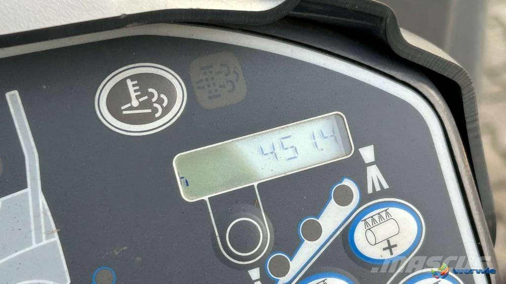 Hamm HD 14i VV Dvojni valjarji