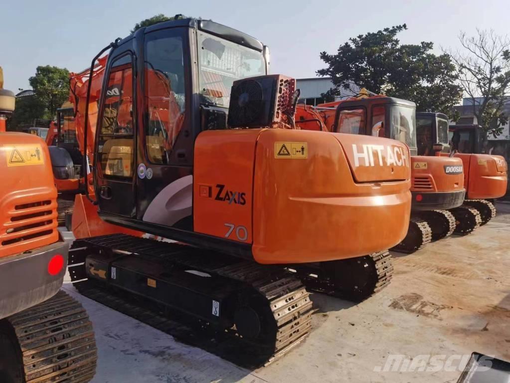 Hitachi ZX 70 Midi bagri 7t – 12t