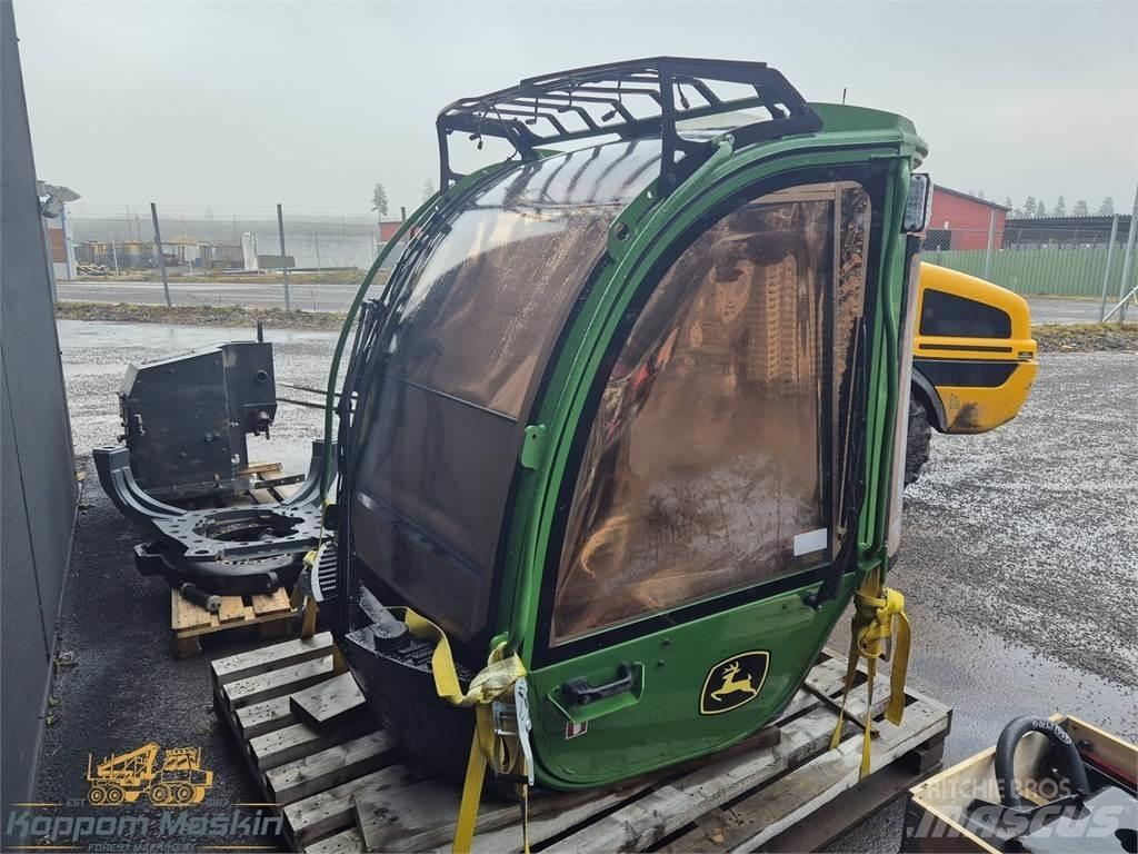 John Deere 1270G Kabine in notranjost