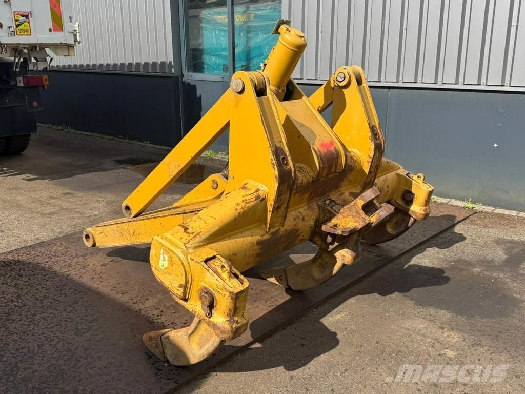 CAT D6R Ripper Drugi deli