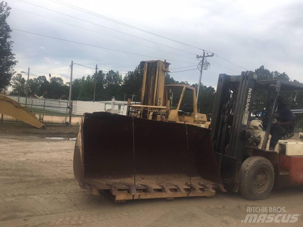 CAT loader Žlice